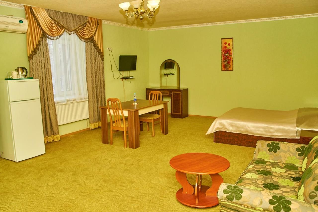 Мотели Hotel Uyut Dimitrov-32