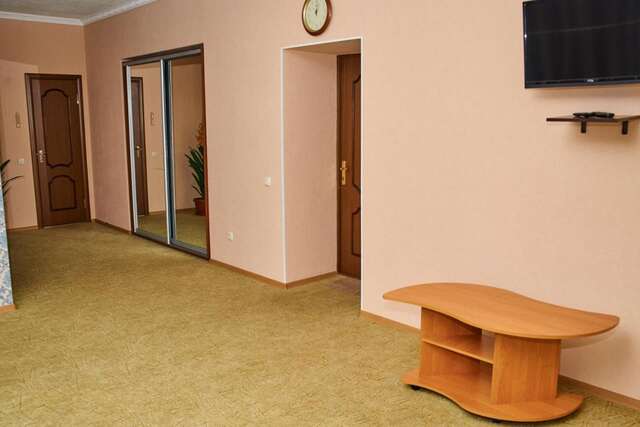 Мотели Hotel Uyut Dimitrov-9
